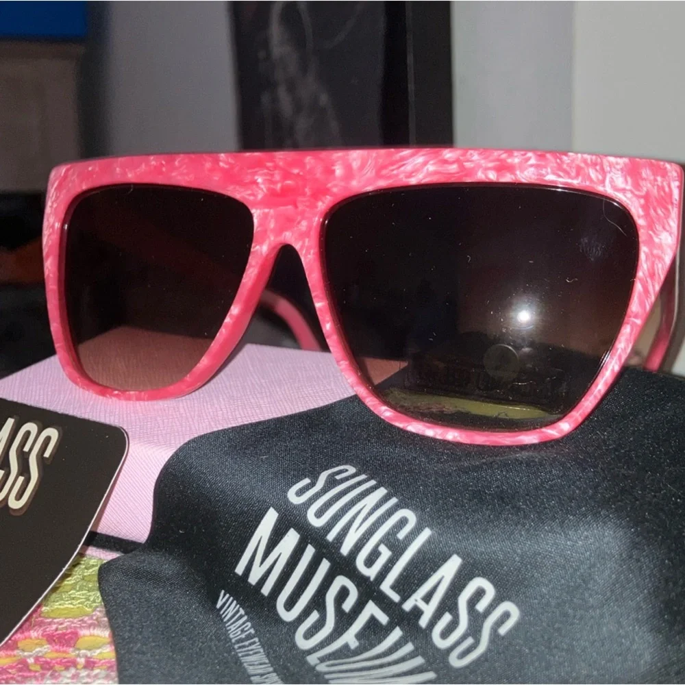Vintage 80's RETRO FLAT TOP SUNGLASSES - Picture 4 of 15